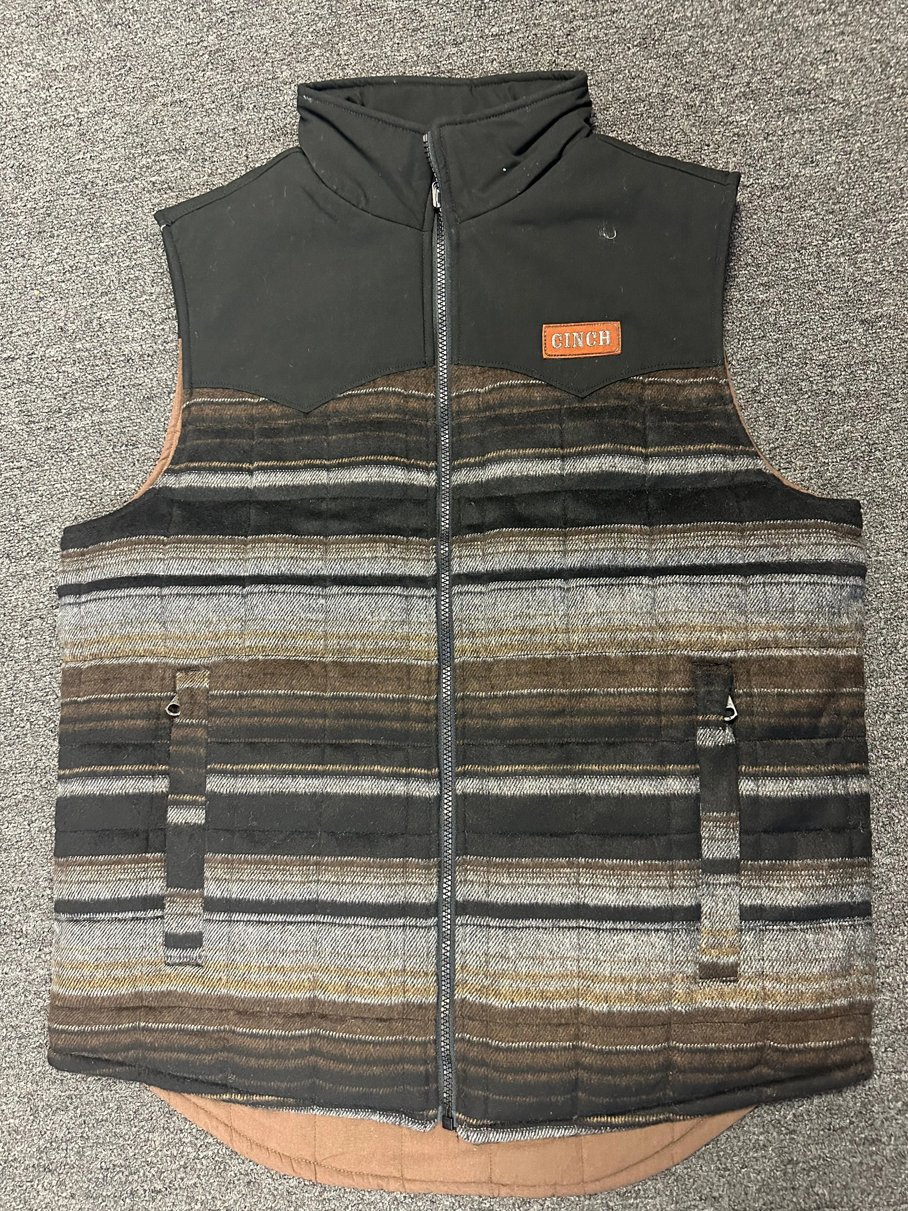 Cinch Men's Quilted Reversible Black/Brown Vest