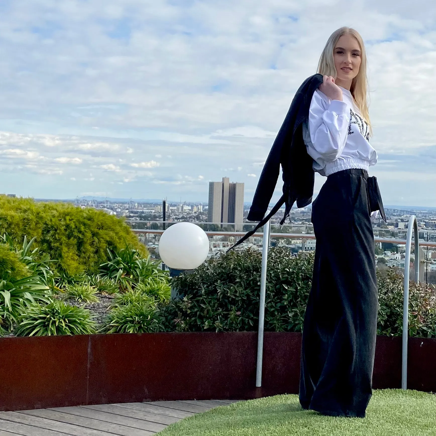 Teddy Distressed Wide Legged Pant