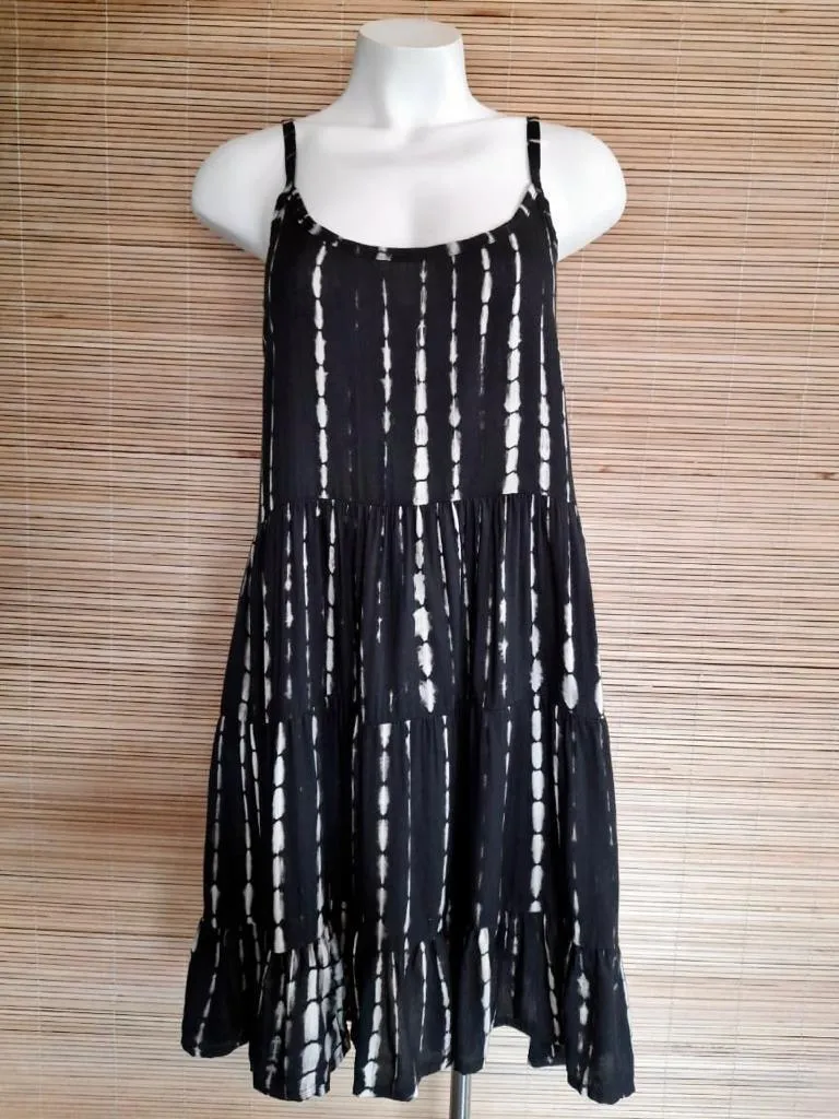 TOP/ DRESS HORIZONTAL Tie Dye and Plain Black, White